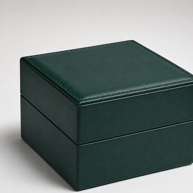 Detailed view of the watch box